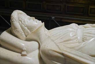 Detail, Tomb of Ilaria del Caretto, Monumento funebre a Ilaria del Carretto, sculptor Jacopo della