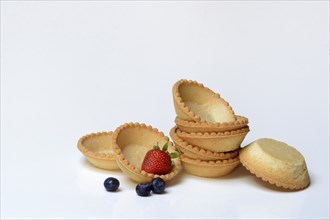 Tartelette, pre-made tartlet base with strawberry and blueberry