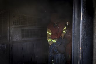 Hot training in the training container