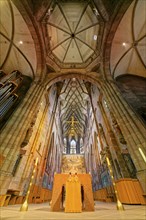 Altar, crossing and choir, Freiburg Cathedral of Our Lady, Gothic style, Freiburg im Breisgau,