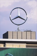 Merdedes-Stern, Daimler, Mercedes-Benz, Group Headquarters, Stuttgart-Untertürkheim,