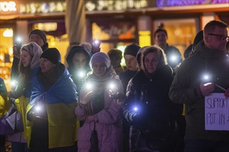 On the first anniversary of the Russian invasion of Ukraine, a large solidarity rally of Dresdeners