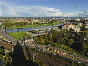 Congress Centre and Maritim Hotel am Elbufer