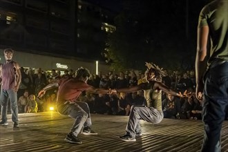 Due to the pandemic, the Schaubudensommer 2021 was moved to the more spacious main street in