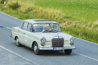 A drive for vintage vehicles. Skilful handling of the vehicle, finding the route by means of the