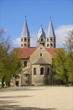 Church of Our Dear Lady, Romanesque Basilica, Domplatz, Halberstadt, Harz Mountains, Saxony-Anhalt,