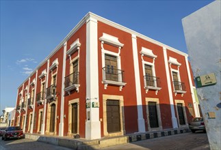 Spanish colonial building on street corner, Campeche city, Campeche State, Mexico, Central America