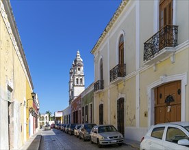 Row of colourful Spanish colonial buildings, Campeche city centre, Campeche State, Mexico view to