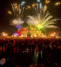 12th Semper Opera Ball in Dresden, laser and fireworks show by Tom Röder, for the opening. (Â© www