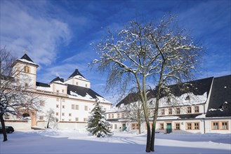 Augustusburg Hunting Lodge in the wintry Ore Mountains