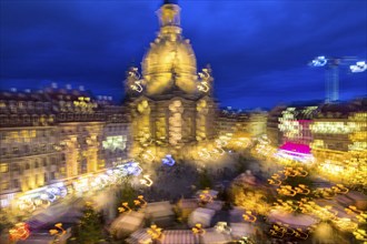 Christmas market on Dresden's Neumarkt in front of the Church of Our Lady