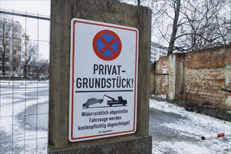 No-parking sign at one of the last rubble sites behind the Dresden Playhouse