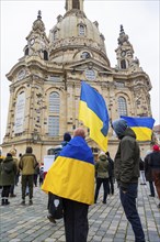 In Dresden, people gathered again on Neumarkt in front of the Church of Our Lady. On posters and