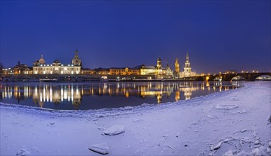 Ice drift on the Elbe in Dresden