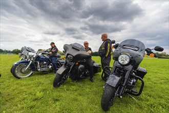 Press meeting with the Harleys Owner Group