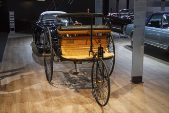 Benz & Co motorised carriage, year of manufacture 1886