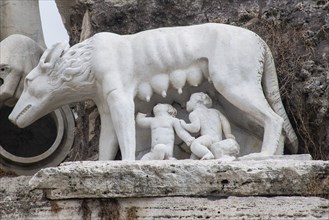 Statue of Romulus and remus founders of rome feeding from wolf