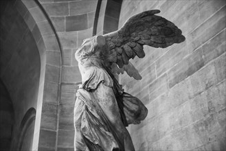 Victoire de Samothrace (Winged Victory of Samothrace), a Greek sculpture exhibited at Louvre Museum