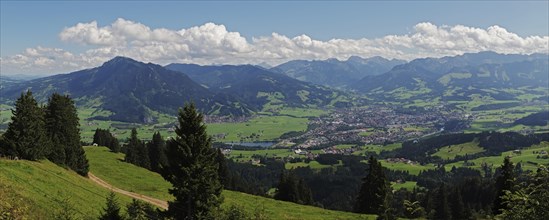 View of Sonthofen and the Allgäu Alps from Mittagberg, Nagelfluhkette nature park Park