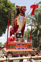 A bull on the way to the cremation site, at a ngaben (corpse burning), Ubud, Bali, Indonesia, Asia