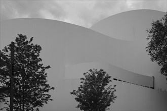 Theatre in Düsseldorf at Gustaf-Gründgens-Platz, black and white, Düsseldorf, Germany, Europe