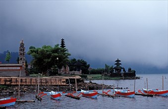 Pura Ulun Danu temple complex, Indonesia, Bali, Lake Bratan, Asia