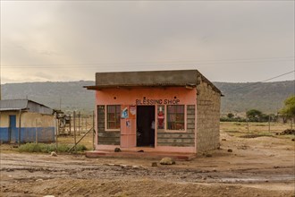 Nairobi, Kenya, Afrique-01/01/2018.Small block stall in pink concrete in Kenya's rift valley,