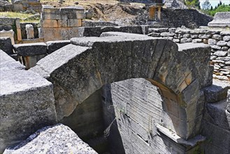 Heilquelle, Glanum