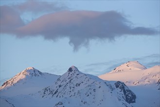 Cloud over the Rotspitze 3347 m, Innere Gramsenspitze 3159 m and Hintere Schranspitze 3357 m, from