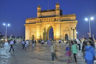 Gateway of India monument, landmark of Mumbai, Mumbai, Maharashtra, India, Asia