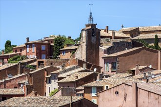 Houses and roofs in Roussillon, Vaucluse department, Provence-Alpes-Côte d'Azur region. Provence,