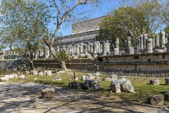 Temple of the Warriors, Templo de los Guerreros, Chichen Itzá, Mayan ruins, Yucatan, Mexico,