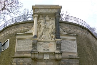 Brühl's Terrace, Moritz Monument