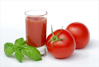 Tomatoesjuice (Solanum lycopersicum) and Basil (Ocimum basilicum)