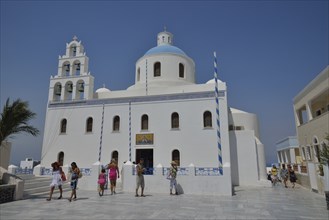 Panagía Church, main church of Oía, Oía, Santorin, Cyclades, Greece, Europe