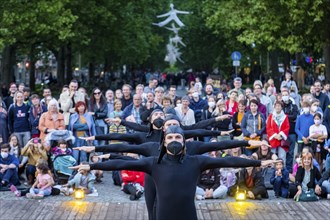 Due to the pandemic, the Schaubudensommer 2021 was moved to the more spacious main street in