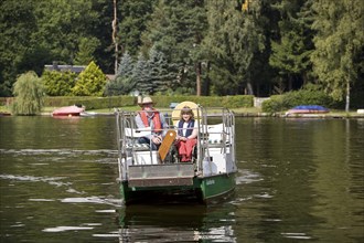 Wheelchair-accessible boat on the Kriebstein dam