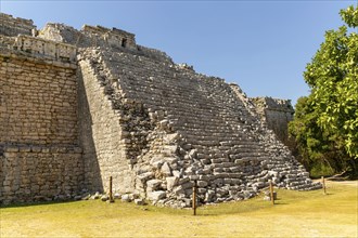 The Nunnery, Edificio de las Monjas, Chichen Itzá, Mayan ruins, Yucatan, Mexico, Central America