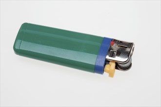 Disposable lighter, plastic gas lighter