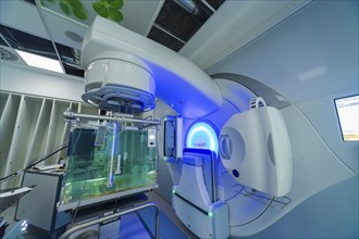 Medical linear accelerator in the Onko Ray