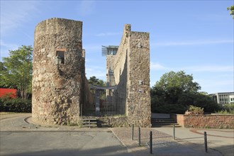 Historic Hinkel Tower and City Wall, City Fortification, Tower, Darmstadt, Bergstrasse, Hesse,