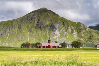 Flakstad Kirke, the red stave church of Flakstad, wooden church, Flakstad, Flakstadøya, Lofoten,