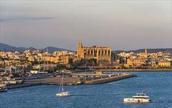 Cathedral of Santa Maria of Palma, Palma De Mallorca, Spain, Europe