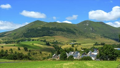 Monts Dore, Parc Naturel Regional des Volcans dAuvergne, Auvergne Volcanoes Regional Nature Park,