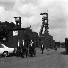 Closed collieries, colliery ruins, and coal dumps dominated the image of the Ruhr area in 1965 and