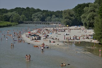 Bathers at the Flaucher, Isar, Thalkirchen, Munich, Upper Bavaria, Bavaria, Germany, Europe