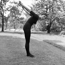 Exercise 60 years ago, demonstrated here in Dortmund in 1966 with Hella gymnastics in a park, was