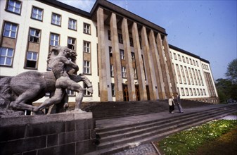 Kassel. Federal Labour Court (BAG) and Federal Social Court. 1981