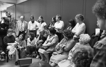 In front of and in the regional labour court, 29 woman and their relatives fought for equal pay in