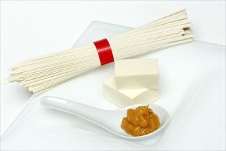 Tofu, -paste, soy product, spoon, noodles and light miso paste, Japan, Asia